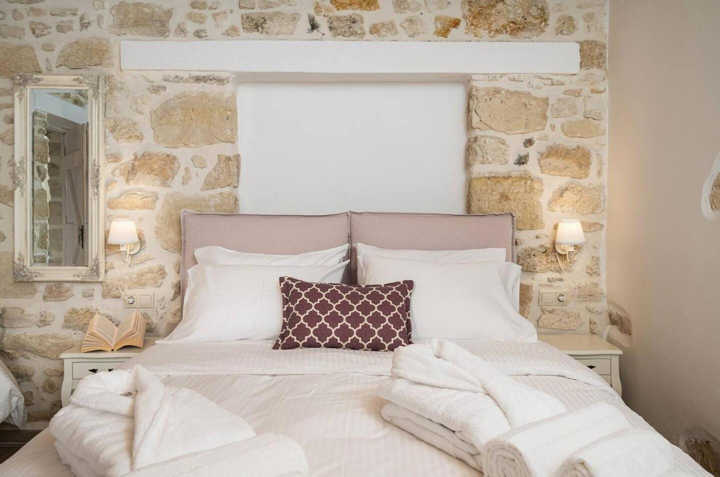 Physis Country House Near Matala Beach & Faistos Kouses ภายนอก รูปภาพ