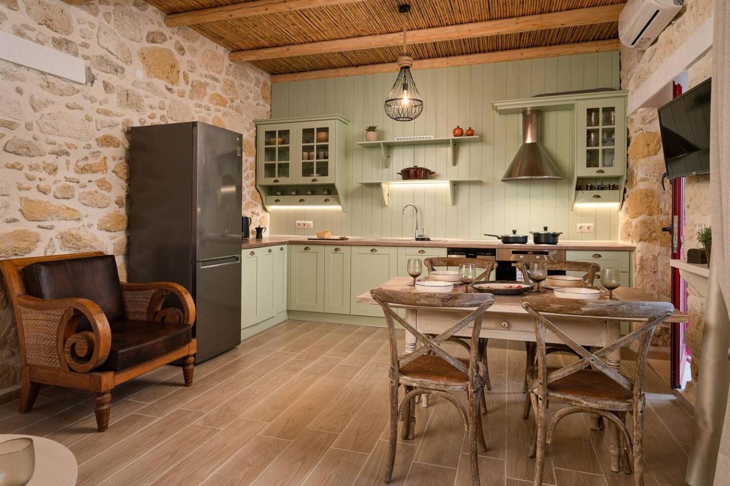 Physis Country House Near Matala Beach & Faistos Kouses ภายนอก รูปภาพ